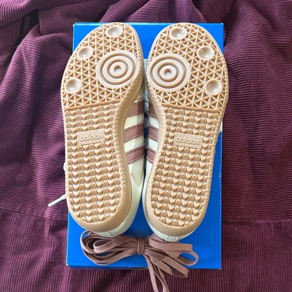 NWT Adidas Samba OG W - Picture 4 of 5